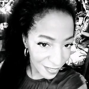 Meet your Posher, Robin